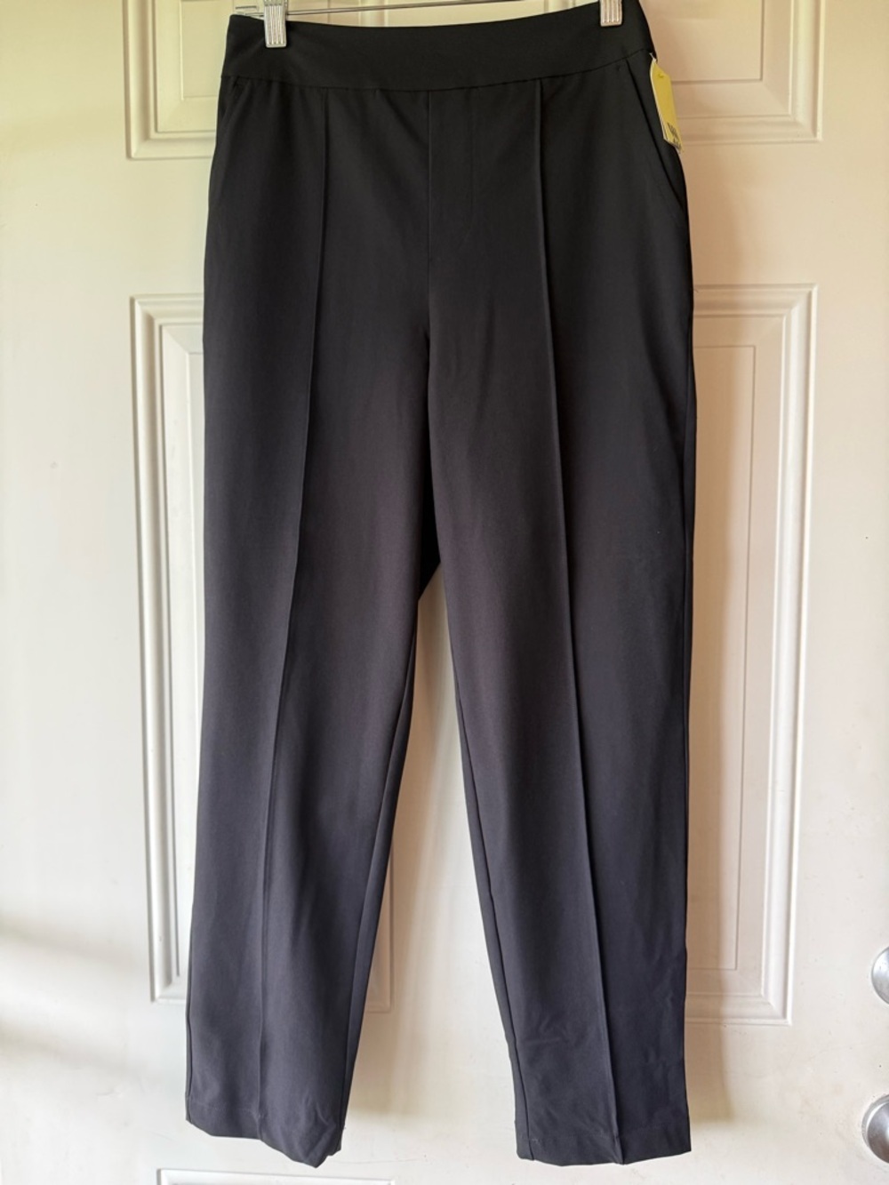 All in Motion Woman’s Black Golf Ankle Pants